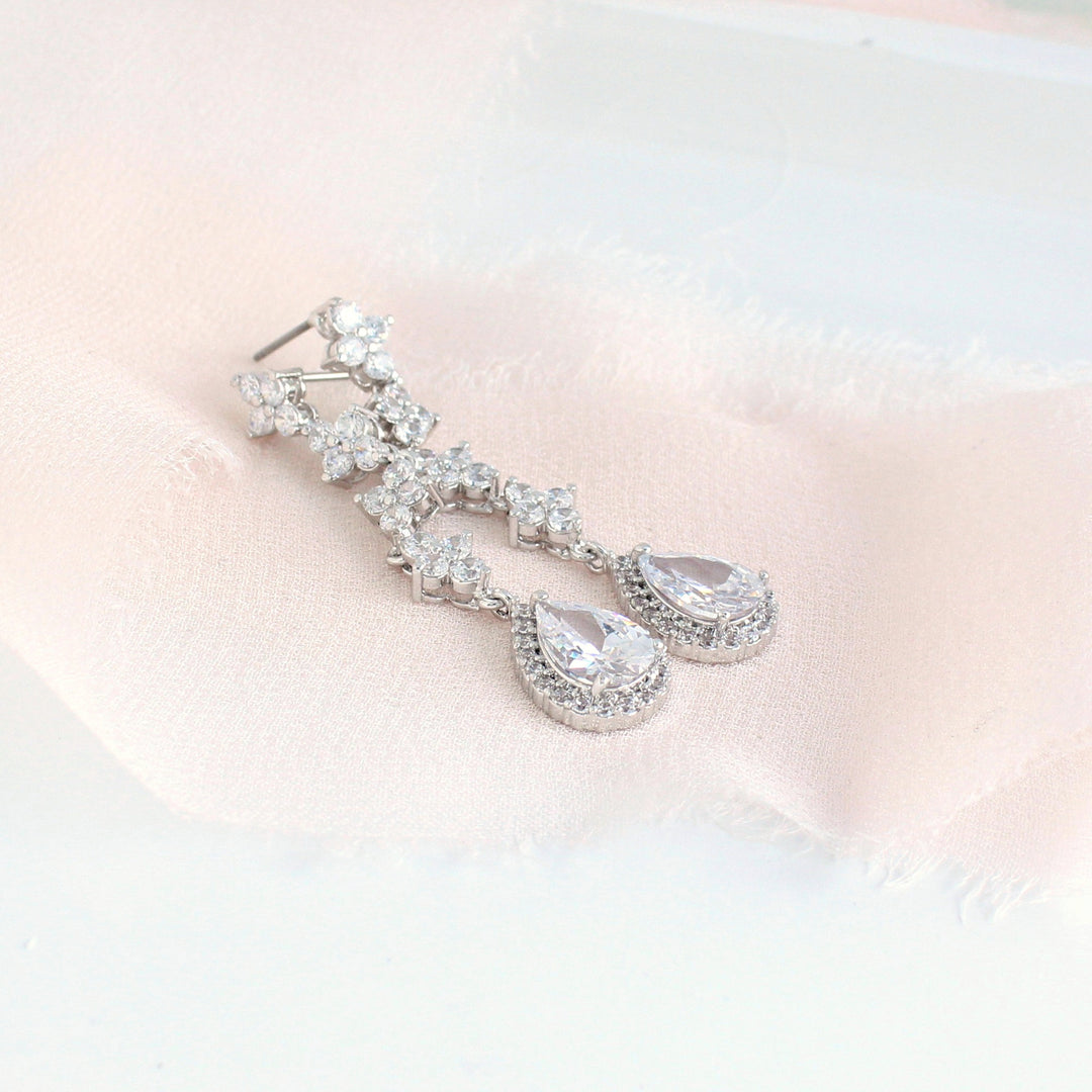 Lola | Crystal Teardrop Earrings Silver