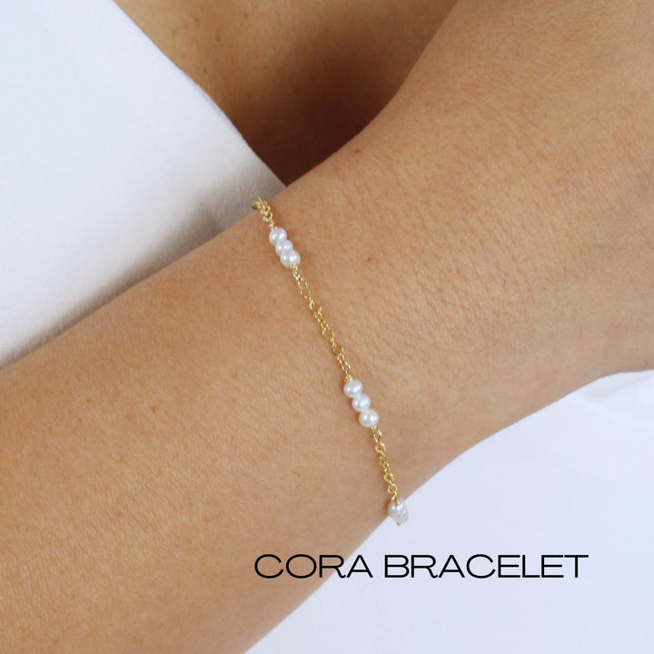 Cora Dainty Pearl Bracelet 