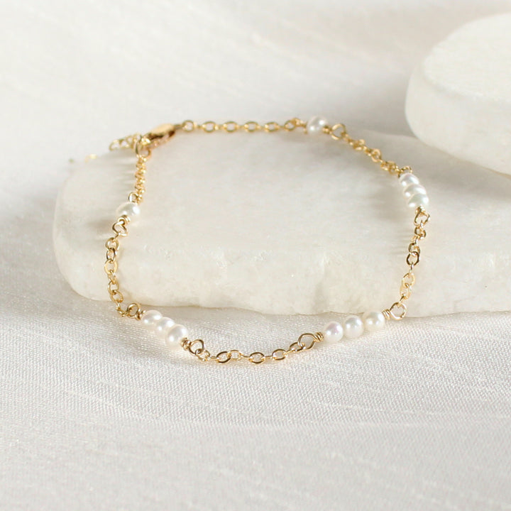 Cora Dainty Pearl Bracelet