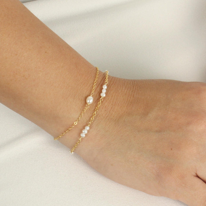 Cora Dainty Pearl Bracelet