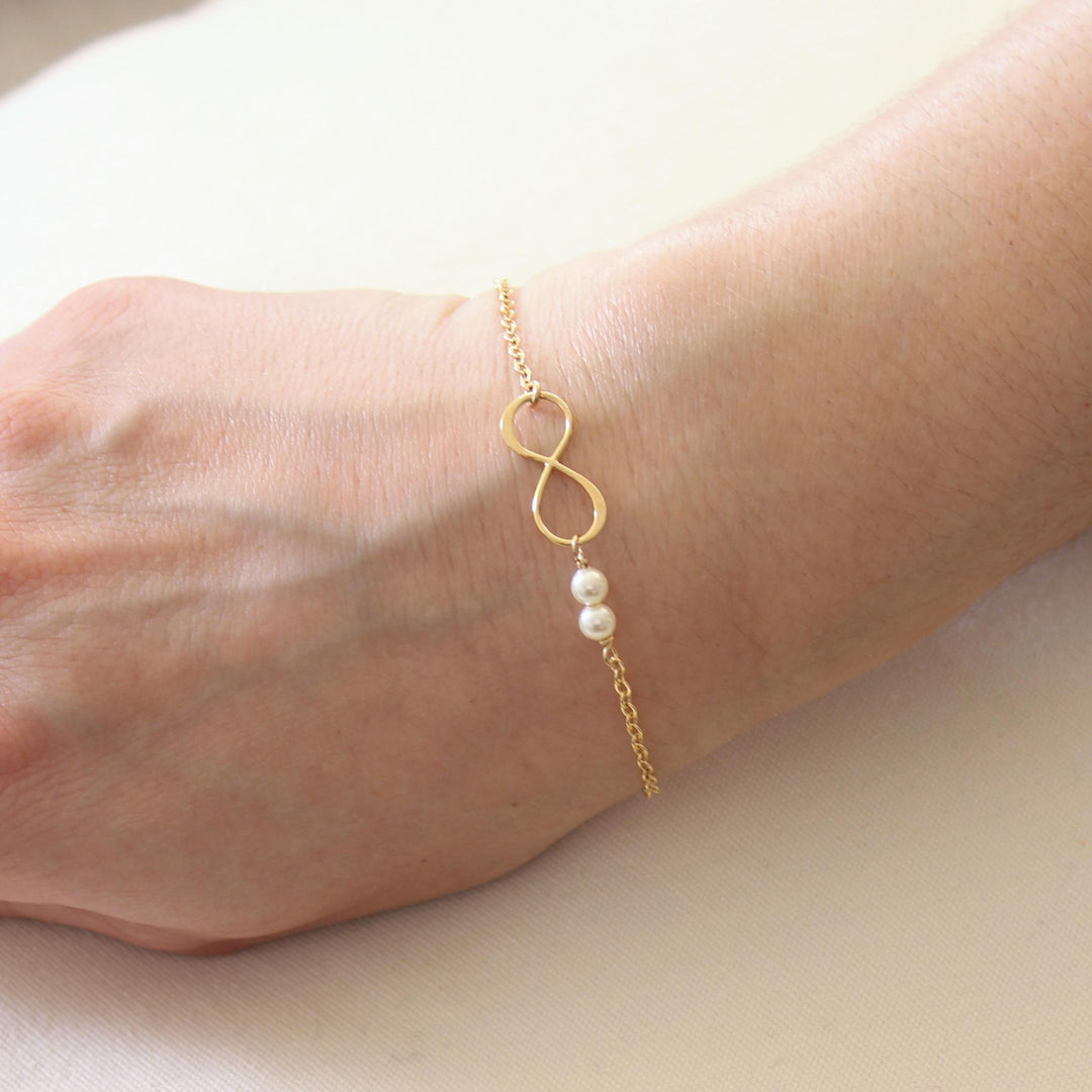 Wren Infinity & Pearls Bracelet