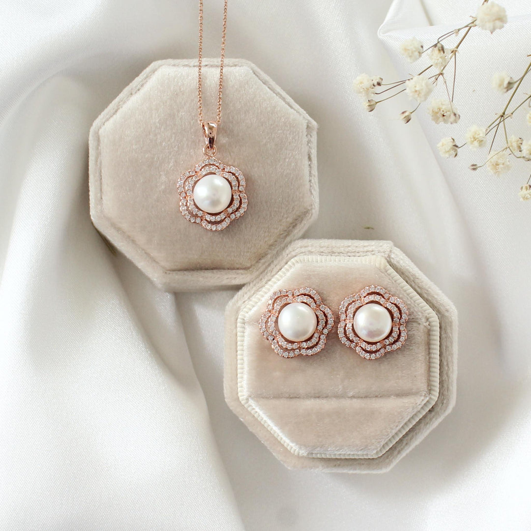 Lia - Floral Halo Pearl Jewelry Set | Rose Gold