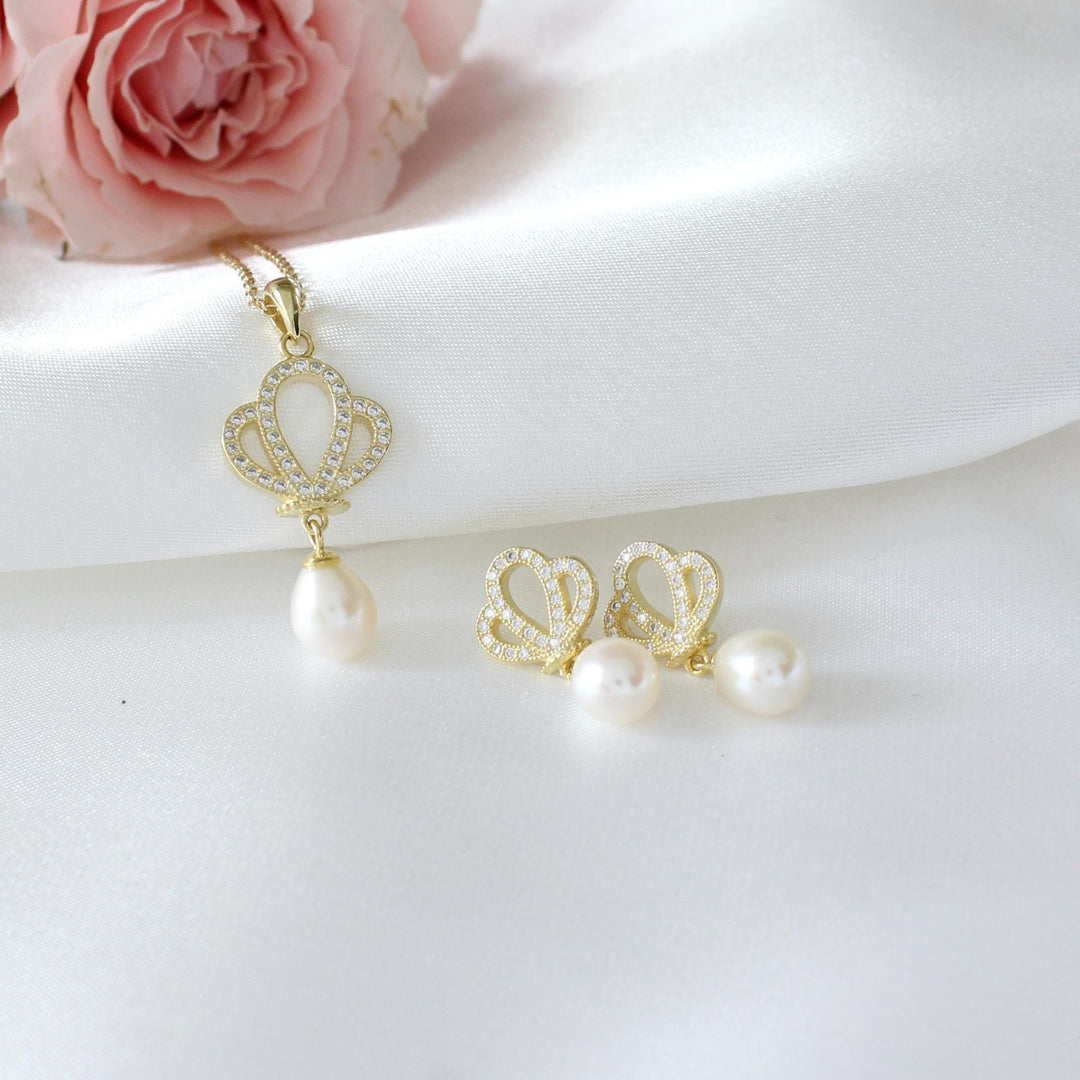 Renee Floral Necklace & Earrings Set with freshwater pearls gold vermeil.