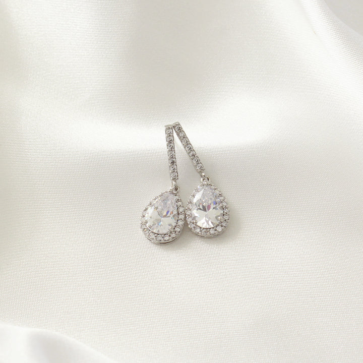 Brianna – Dainty Pear Shape Drop Earrings 