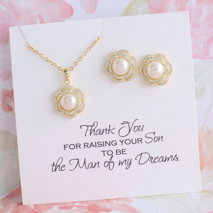 Lia - Floral Halo Pearl Jewelry Set | Gold