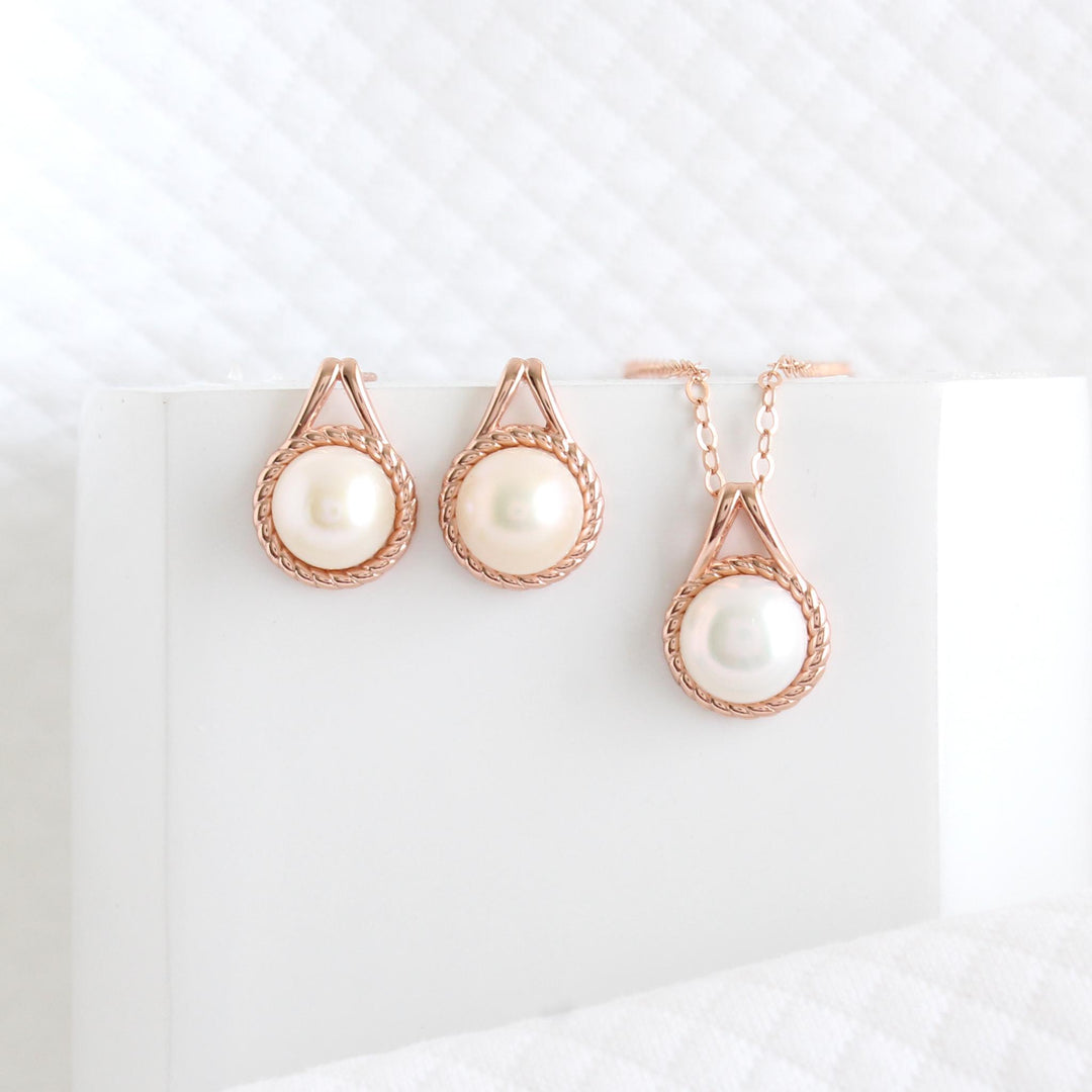 Shanell Rose Gold Twisted Pearl Set