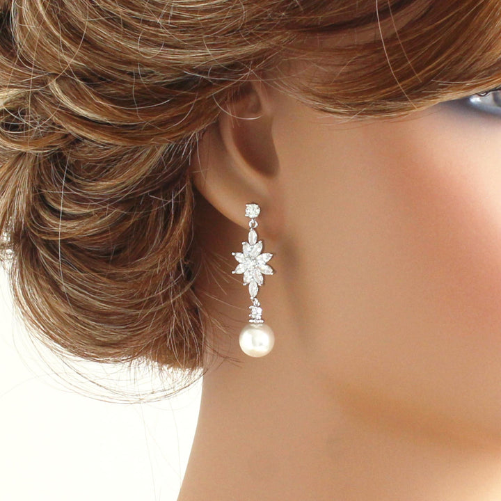Juliette | Floral Pearl Earrings Silver